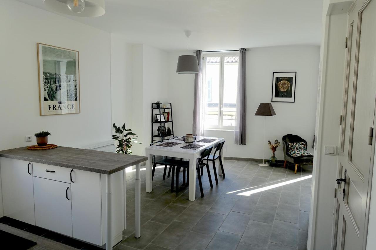 Maison Carrée/Coeur historique de Nîmes - Superbe Appt 55m² Exterior foto