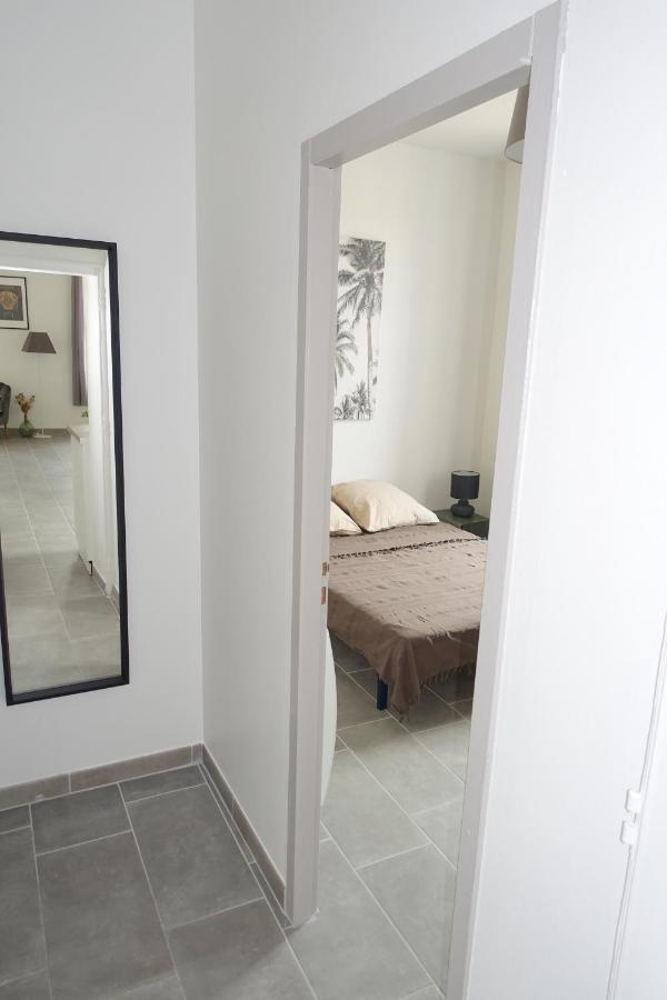 Maison Carrée/Coeur historique de Nîmes - Superbe Appt 55m² Exterior foto
